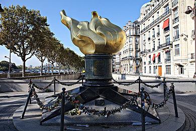 Steam Deck OLED IGN 9分 续航是最大亮点